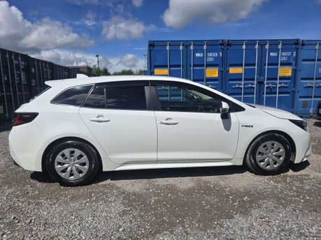 Toyota Corolla 1.8 VVT-h Design Touring Sports 5dr Petrol Hybrid CVT Euro 6 (s/s) (122 ps) 11