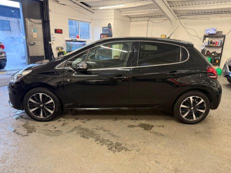 Peugeot 208 1.2 PureTech Tech Edition Euro 6 (s/s) 5dr 4