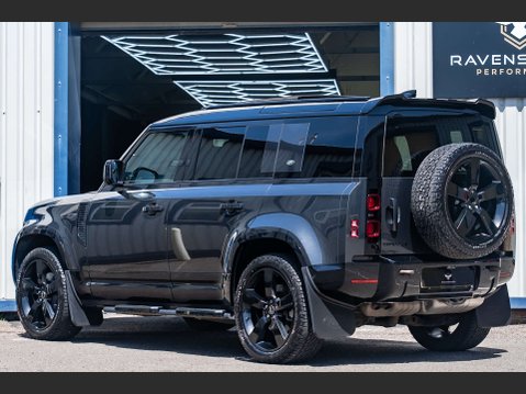 Land Rover Defender 3.0 Defender X-Dynamic HSE D MHEV Auto 4WD 5dr 2