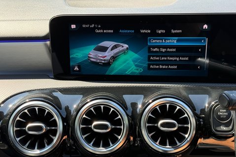 Mercedes-Benz CLA Class CLA 220 D AMG LINE PREMIUM PLUS - PANORAMIC ROOF 55