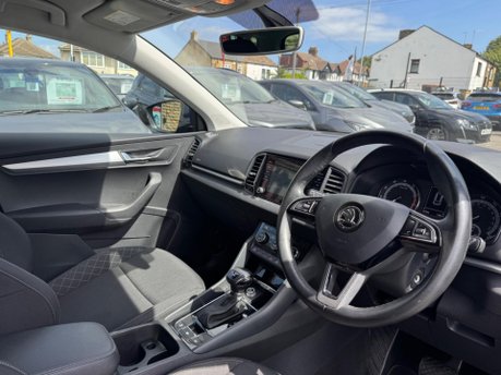 Skoda Karoq SE TSI DSG 10