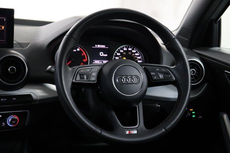 Audi Q2 TFSI S LINE 45