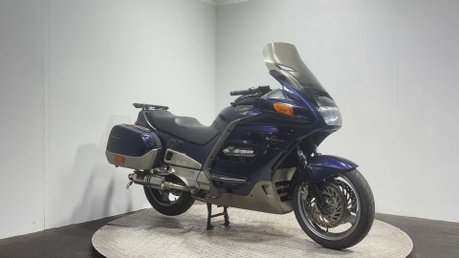 Honda ST 1999 RUNNING PROJECT BIKE SPARES OR REPAIR 58K TOURER 2