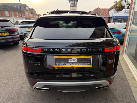 Land Rover Range Rover Velar R-DYNAMIC HSE 300D 13