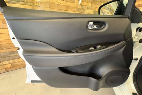Nissan LEAF 40kWh N-Connecta Hatchback 5dr Electric Auto (150 ps) 54