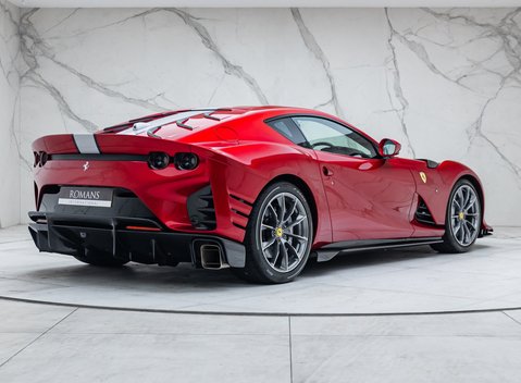 Ferrari 812 Competizione 3