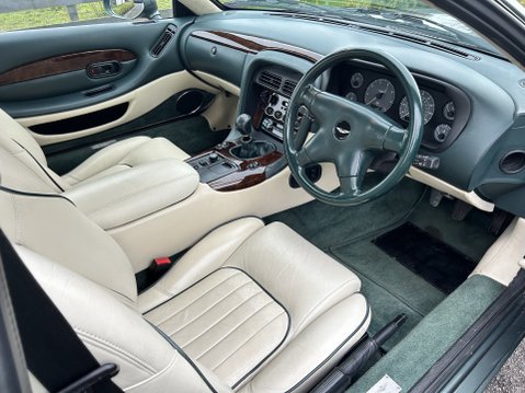 Aston Martin DB7 i6 Supercharged Straight6 Manual Coupe 12
