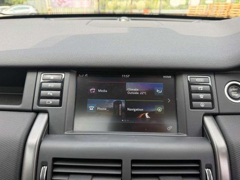Land Rover Discovery Sport 2.0 Discovery Sport Dynamic Luxury HSE Si4 Auto 4WD 5dr 54