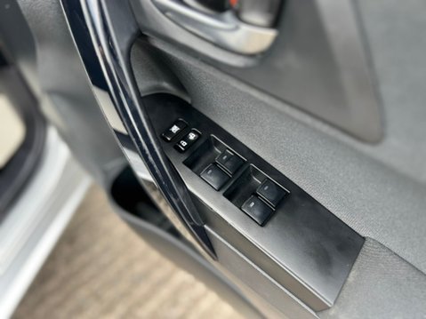 Toyota Auris VVT-I ICON TOURING SPORTS TSS 51