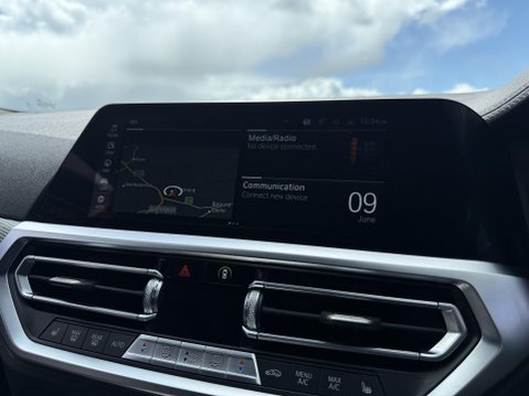 BMW 3 Series 3.0 M340d MHT Saloon 4dr Diesel Hybrid Auto xDrive Euro 6 (s/s) (340 ps) 38