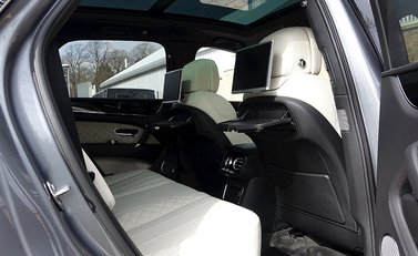 Bentley Bentayga First Edition 16