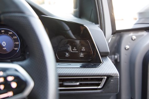 Volkswagen Golf R-LINE TSI 12