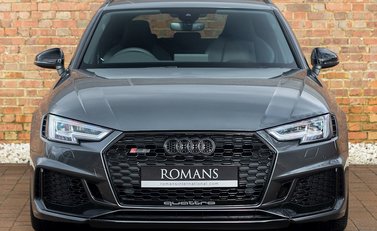 Audi RS4 Avant Sport Edition 4