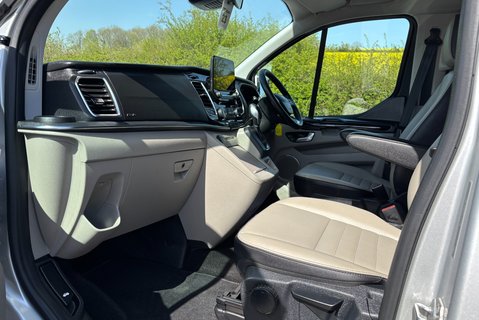 Ford Tourneo Custom 320 Titanium X L2 170 ps Automatic - 8 Seater 15