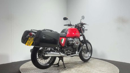 Moto Guzzi V7 750 2009 26K NEW MOT SERVICED 1 OWNER MODERN RETRO BIKE 750CC 2