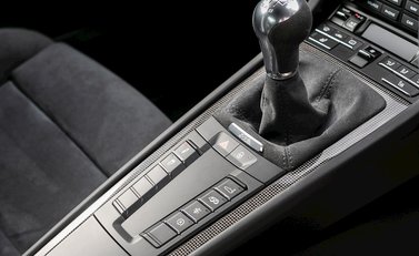 Porsche 911 (991.2) Carrera GTS 19