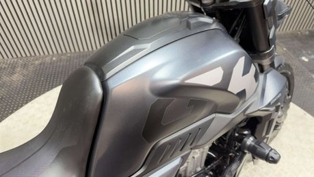 Zontes ZT 350 2023 12K NAKED SCRAMBLER STYLE MOT 9/27 A2 READY 19
