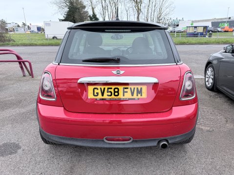 Mini Hatch 1.6 COOPER 6