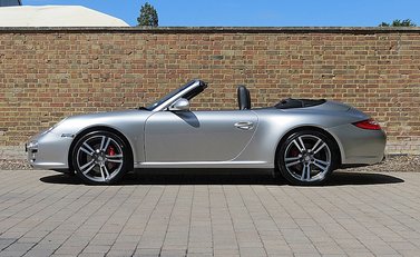 Porsche 911 (997) Carrera 4S Cabriolet 6