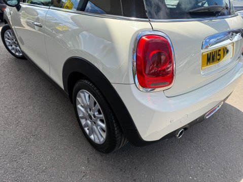 Mini Hatch 1.5 Cooper Euro 6 (s/s) 3dr 35