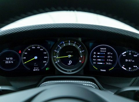 Porsche 911 (992) GT3 Touring 14