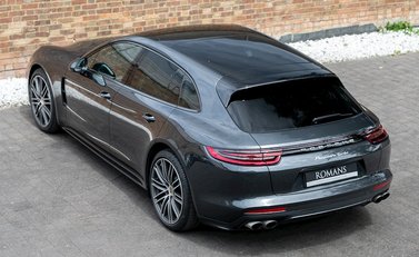 Porsche Panamera Turbo Sport Turismo 9