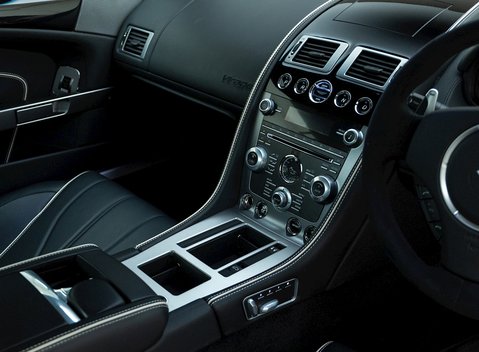 Aston Martin Virage 19