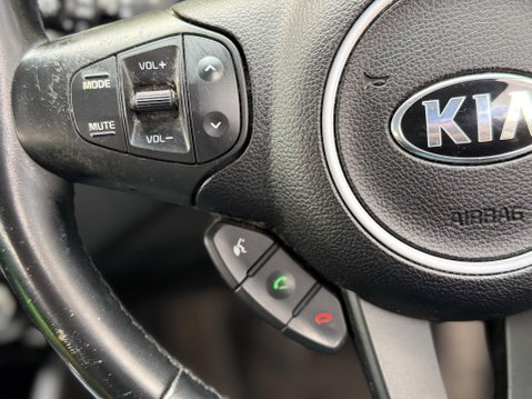 Kia Carens 1.7 CRDi SR7 Euro 6 (s/s) 5dr 14