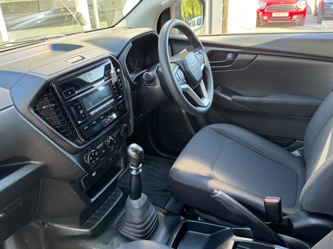 Isuzu D-Max UTILITY SCB 21