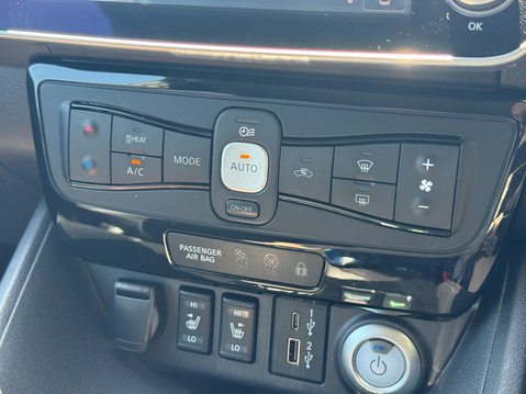 Nissan LEAF N-Connecta Hatchback 5dr Electric Auto (150 ps) 26