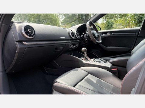 Audi RS3 2.5 RS 3 Sportback TFSI Quattro Semi-Auto 4WD 5dr 11