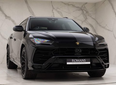Lamborghini Urus V8 2