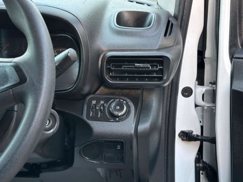 Vauxhall Combo 1.6 Turbo D 2300 Edition L2 H1 Euro 6 (s/s) 6dr 19