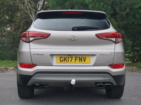 Hyundai TUCSON 2.0 CRDi Premium SE Auto 4WD Euro 6 5dr 12