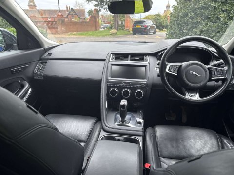 Jaguar E-Pace 2.0 E-PACE HSE D AWD Auto 4WD 5dr 9