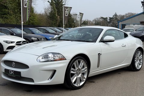 Jaguar XKR XKR 5.0 V8 SUPERCHARGED - LOW MILEAGE - 11 SERVICES - ONLY 27,435 MILES! 11