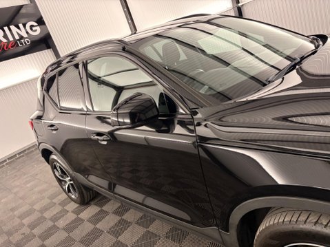 Volvo XC40 2.0 D3 R-Design Euro 6 (s/s) 5dr 37