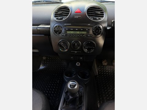 Volkswagen Beetle 1.6 Luna Hatchback 3dr Petrol Manual Euro 4 (102 ps) 20