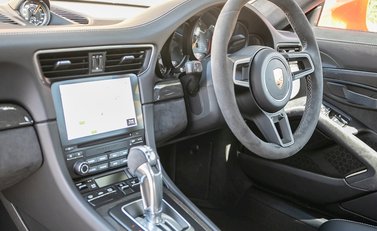 Porsche 911 (991) GT2 RS 14