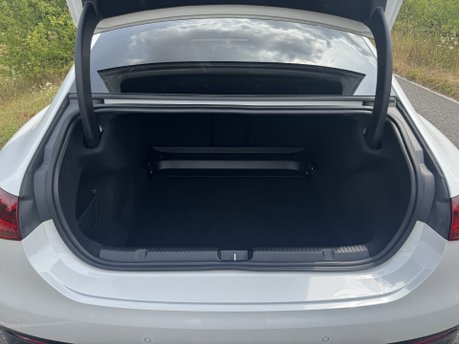 Mercedes-Benz EQE EQE 300 AMG Line Premium Auto Electric 89 KWH Battery PAN ROOF/VAT Q 31