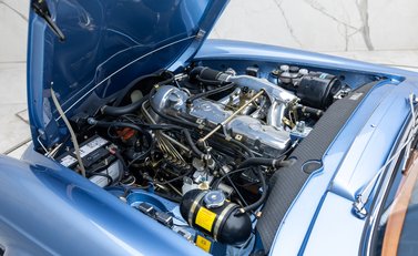 Mercedes-Benz 280 SL W113 Pagoda 51