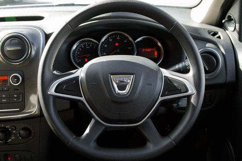 Dacia Sandero Stepway ESSENTIAL SCE 20