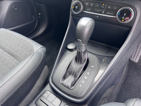 Ford Fiesta TITANIUM X 20