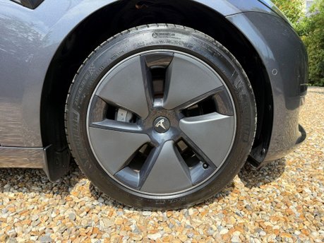 Tesla Model 3 Standard Range Plus Auto RWD 4dr 13