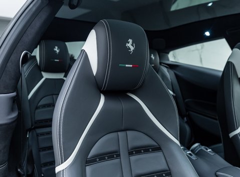 Ferrari GTC4 Lusso V12 13