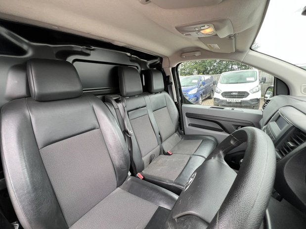 Toyota Proace MWB L2H1 Low Roof Active 2700 Air Con EURO 6 NO VA 29