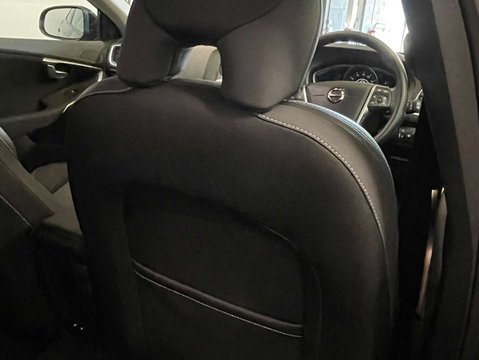 Volvo V40 1.5 V40 Momentum Nav+ T2 Auto 5dr 30