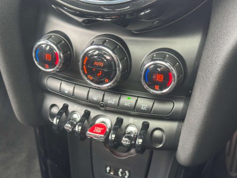 Mini Hatch 2.0 John Cooper Works 3dr 13