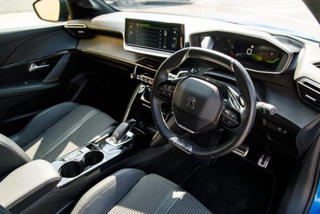 Peugeot 208 PURETECH GT LINE S/S