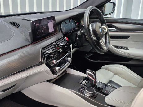 BMW M5 4.4i V8 Competition Saloon 4dr Petrol Steptronic xDrive Euro 6 (s/s) (625 p 4